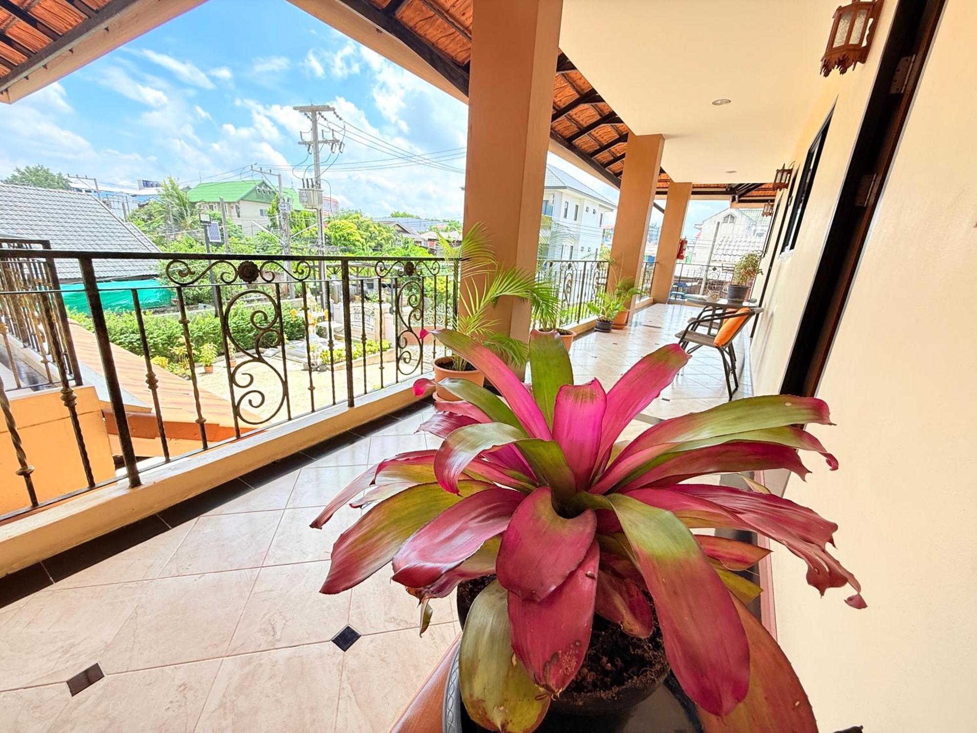 Aparthotel Laph Kham House Chiang Mai Exterior foto